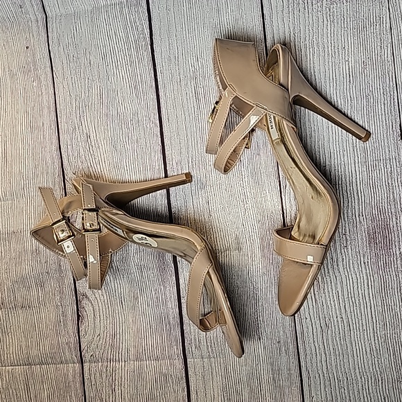 Steve Madden Shoes - Steve Madden 8.5 nude sandal stilettos